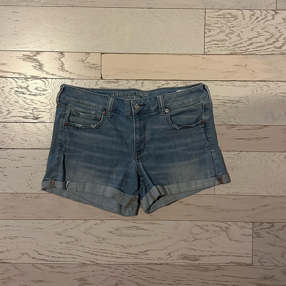 American Eagle Super Super Stretch Denim Mom Shorts